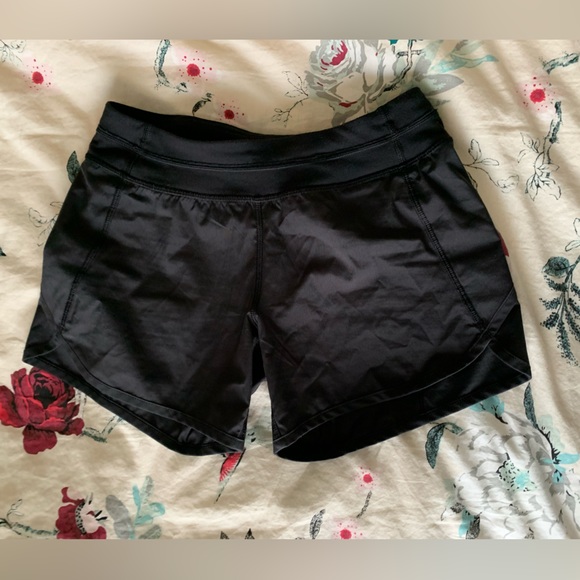 Ivivva girls shorts - Picture 1 of 4